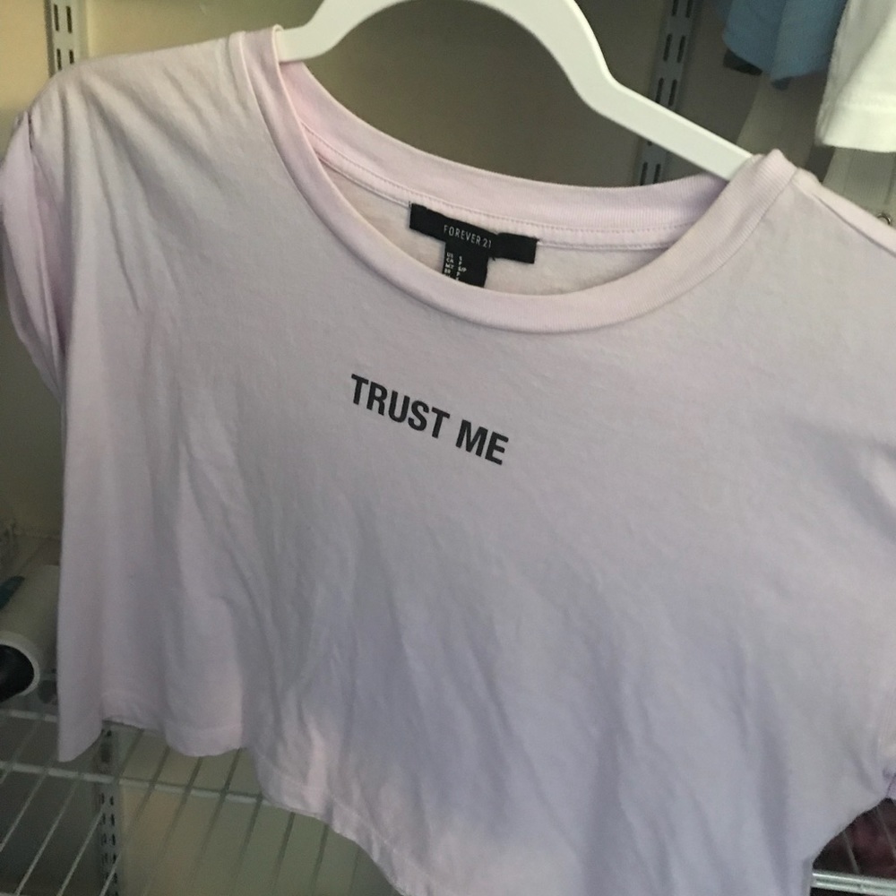 🌸TRUST ME CROP TOP🌸